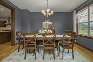 10495 Niblick Ln, Eden Prairie, MN 55347 - Photo 12