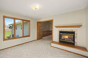 9910 Brookview Rd, Woodbury, MN 55125 - Photo 10