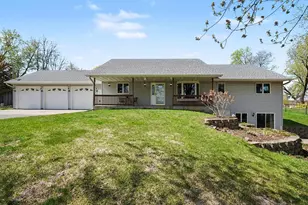 9910 Brookview Rd, Woodbury, MN 55125 - Photo 2