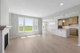 10409 Blackmoor Rd, Woodbury, MN 55129 - Photo 2