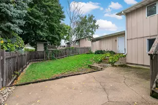 1933 Davis Ct, Shakopee, MN 55379 - Photo 58
