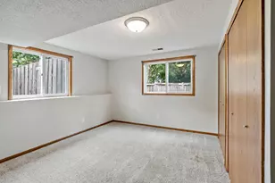 1933 Davis Ct, Shakopee, MN 55379 - Photo 40