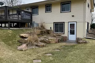 5541 Eliason Dr, Bloomington, MN 55437 - Photo 4