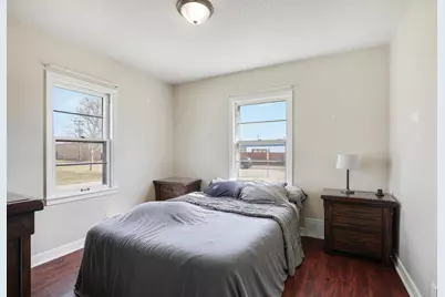 5301 Edgewood Avenue N, Crystal, MN 55428 - Photo 12