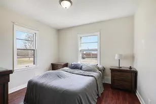 5301 Edgewood Ave N, Crystal, MN 55428 - Photo 12