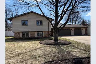7405 Concerto Curve NE, Fridley, MN 55432 - Photo 2