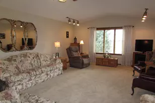 1550 Charles St, Fairmont, MN 56031 - Photo 6