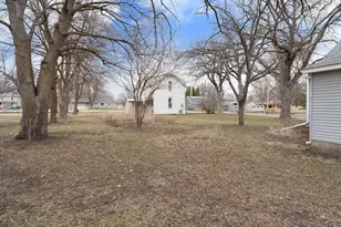 608 8th St SE, Waseca, MN 56093 - Photo 10