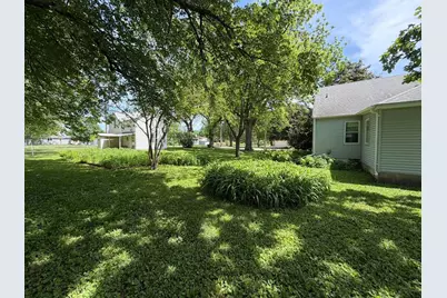 608 8th Street SE, Waseca, MN 56093 - Photo 4