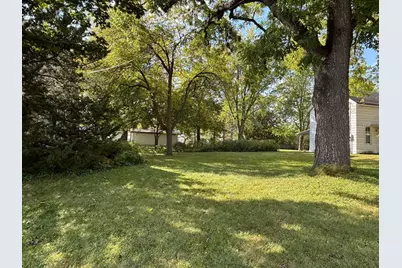 608 8th Street SE, Waseca, MN 56093 - Photo 6