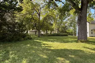 608 8th St SE, Waseca, MN 56093 - Photo 6