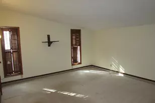 405 N 1st Ave W, Truman, MN 56088 - Photo 10