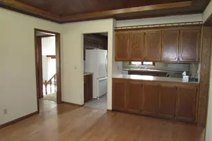 405 N 1st Ave W, Truman, MN 56088 - Photo 8