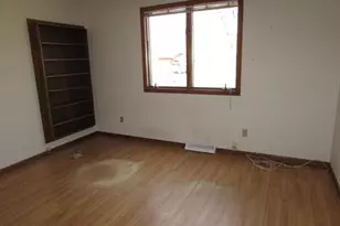 405 N 1st Ave W, Truman, MN 56088 - Photo 16