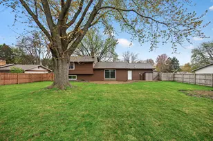 1208 Echo Dr, Burnsville, MN 55337 - Photo 32