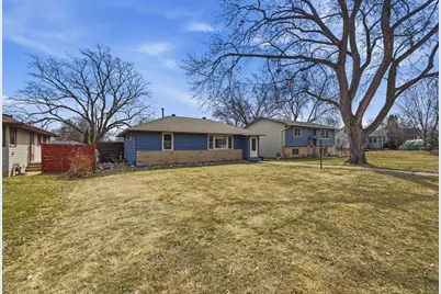 4354 Brunswick Avenue N, Crystal, MN 55422 - Photo 2