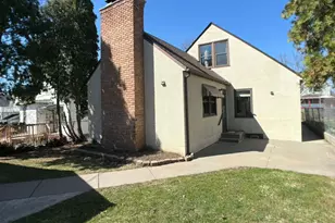 982 Geranium Ave E, Saint Paul, MN 55106 - Photo 4