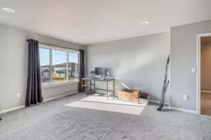 442 Hampton Dr W, Moorhead, MN 56560 - Photo 28