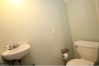 2543 Unity Avenue N, Golden Valley, MN 55422 - Photo 10
