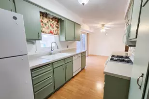 2346 Standridge Ave, Maplewood, MN 55109 - Photo 6