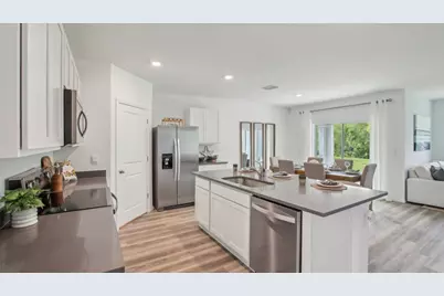 2141 Bluff Heights Drive, Shakopee, MN 55379 - Photo 6