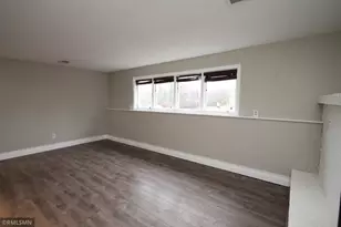 5352 W Hidden Valley Dr, Savage, MN 55378 - Photo 14