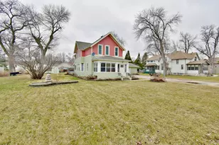 565 Washburn Ave, Belgrade, MN 56312 - Photo 2