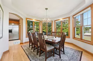 9112 Woodhill Dr, Savage, MN 55378 - Photo 10