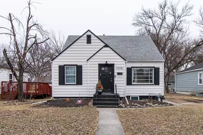 1525 10th Street N, Fargo, ND 58102 - Photo 1