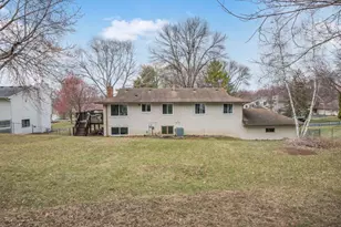 9240 Chesshire Ln N, Maple Grove, MN 55369 - Photo 38