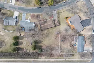 9240 Chesshire Ln N, Maple Grove, MN 55369 - Photo 40