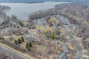 9240 Chesshire Ln N, Maple Grove, MN 55369 - Photo 42