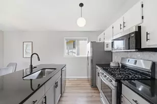 8942 Vinewood Ln N, Maple Grove, MN 55369 - Photo 10