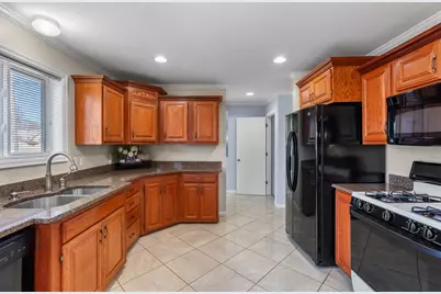 1685 Arlington Avenue E, Saint Paul, MN 55106 - Photo 24