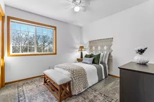 1685 Arlington Ave E, Saint Paul, MN 55106 - Photo 2