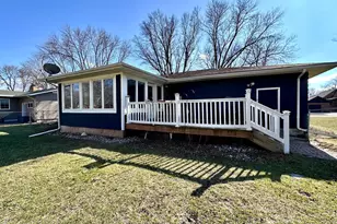 306 N Elm St, Marshall, MN 56258 - Photo 24