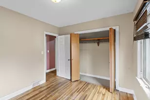 1041 6th St E, Saint Paul, MN 55106 - Photo 10