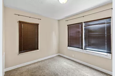 1041 6th Street E, Saint Paul, MN 55106 - Photo 8