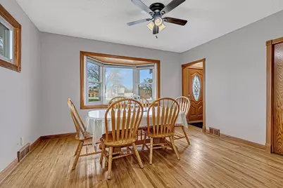 1115 Litchfield Avenue SW, Willmar, MN 56201 - Photo 6