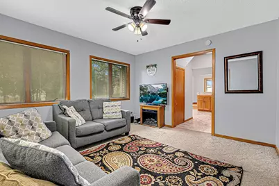 1115 Litchfield Avenue SW, Willmar, MN 56201 - Photo 4