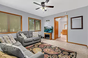 1115 Litchfield Ave SW, Willmar, MN 56201 - Photo 4