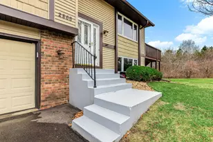 2866 Castleford Ct, Woodbury, MN 55125 - Photo 2