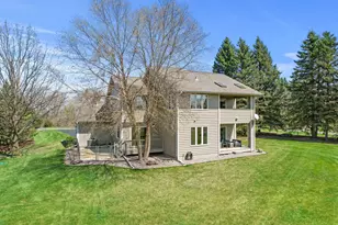 9820 Deerbrook Dr, Chanhassen, MN 55317 - Photo 42