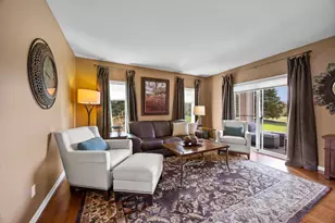 9820 Deerbrook Dr, Chanhassen, MN 55317 - Photo 14