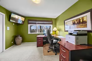 9820 Deerbrook Dr, Chanhassen, MN 55317 - Photo 30