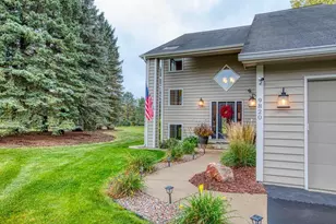 9820 Deerbrook Dr, Chanhassen, MN 55317 - Photo 12