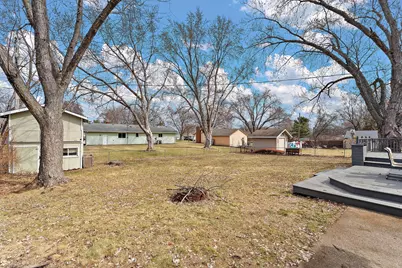 2741 121st Avenue NW, Coon Rapids, MN 55433 - Photo 4