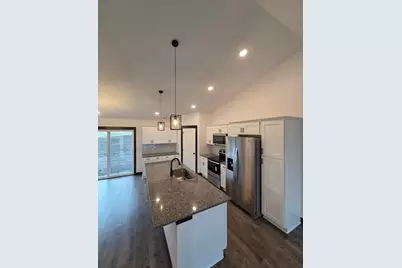 315 Falcon Run, Eagle Lake, MN 56024 - Photo 4