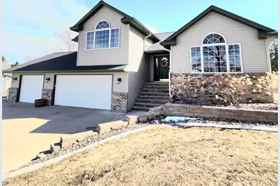 220 8th Street NE, Melrose, MN 56352 - Photo 2