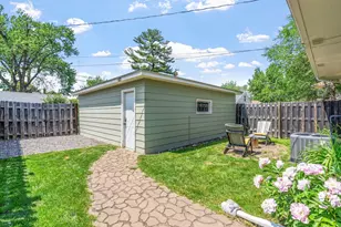 3911 Upton Ave N, Minneapolis, MN 55412 - Photo 4